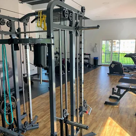 Quiet 1-bedroom Apartment, Free Parking & Gym 아파트 클루지나포카